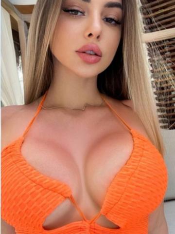 Проститутка Сесилия